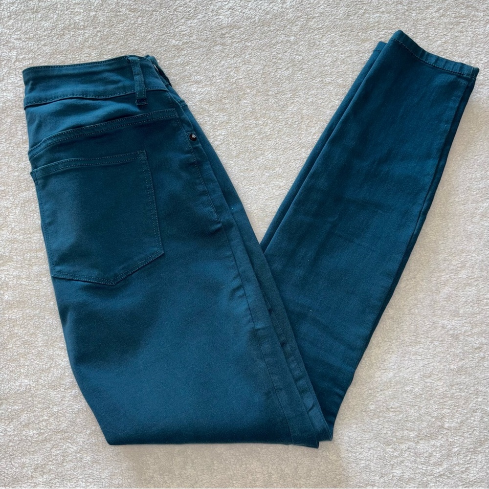 Maurices Womens Jeans Skinny Slim Green Size XS - (D1825A)